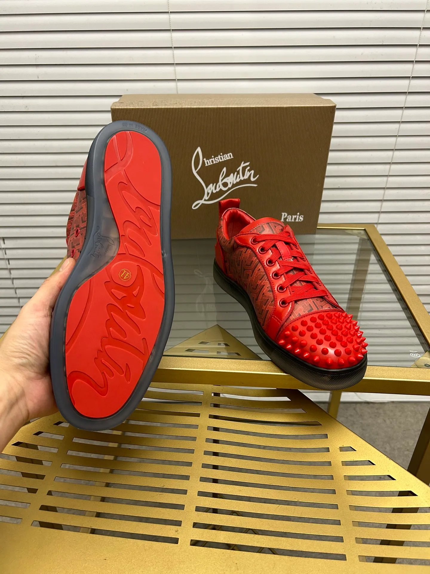 (Customized model) Ex-factory price is 500. christian louboutin (CL red sole shoes) counter series, casual sneakers for couples 📢 📢 📢 Exclusive hot style release 🎈🎈💪 Movable latex feet 👻 Finished outsole line [Proud] 😝Female 35-40# Male 38#-46, global supply😝 [Top version]: Original imported genuine leather upper, top original leather lining, original molded TPU outsole, original 1:1 detail processing, original shoe last,